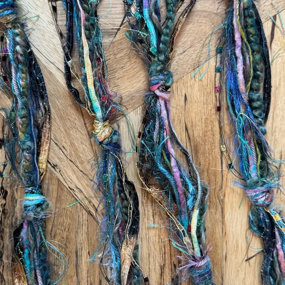 VTG Scarves of Westwood Boho Fiber Yarn Scarf Necklace Multi Strand 110